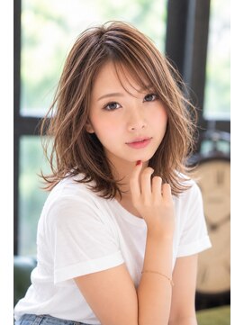ティーシーアール(TCR) 抜け感ニュアンスレイヤーミディ