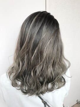 オーティティ(O-TETE) O-tete ハイライトグラデーショングレージュ