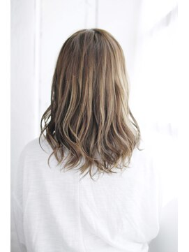 シュシュット(chouchoute) 小顔グラデーションカラーバターブランジュ美髪ダブルバング/161