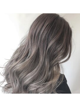 レガシーヘアーデザイン(Legacy hair design) バレイヤージュ　グレーカラー