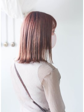 ホワイトルーム(White Room) コーラルピンクのハイトーンボブ♪