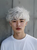 ネハス(nehus.)&nbsp;メンズホワイト/ブリーチ/韓国マッシュ/ニュアンスパーマ