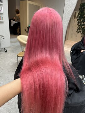 天神美容室 【福岡美容室】ビビットピンク×艶ハイトーン
