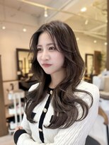 ビューネオ(VIEW NEO)&nbsp;アッシュベージュ/レイヤーカット/韓国ヘア/似合わせ/谷町四丁目