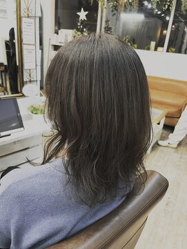 エルズ 大宮店(ailes) 『ブリーチなし』　グレーブラック[大宮/大宮駅/ショートボブ]