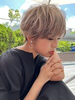 ニチカ(NYCHIKA)&nbsp;30代40代 ハイトーンベージュショート｜ハイライト｜ハンサム
