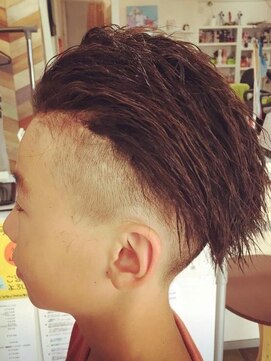 カットハウス エムジー 高石店(Cut House MG) ダンサースタイル