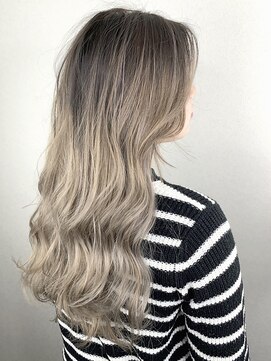 トレヘアー(tRe hair) エアタッチグラデーション　グレーシルバー