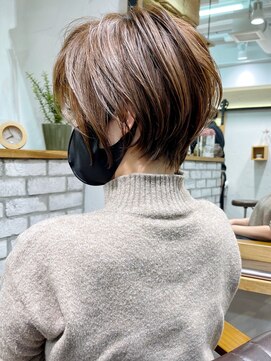 アヴァロン(AVALON) 絶壁解消/ひし形/前下がり/大人ショートボブ/30代/40代★猪狩★