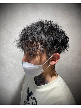 ヌーバイアンドライフ(NU. by and life) 波巻きパーマ[ジェットモヒカン/スパイキーショート]