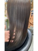 ミディアム艶サラヘアー