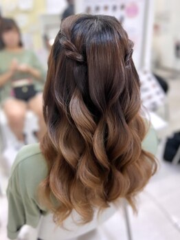 サニー(hair set salon Sunny)の写真/【栄・久屋大通★セット専門店】結婚式/二次会/パーティなど☆服装や雰囲気に合わせたヘアアレンジを提案♪