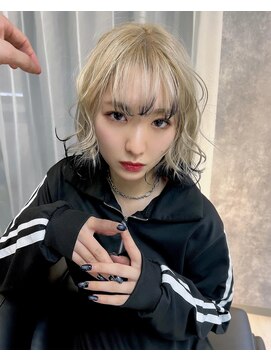 イコ(.ico) ホワイトブロンド×ブラック