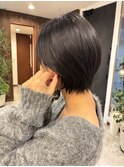 黒髪ショート