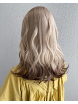 レリー バイ アルティナ 川越店(Lelie by artina)&nbsp;タヌキカラー_ホワイトベージュ_毛先ブラウン_オンブレ