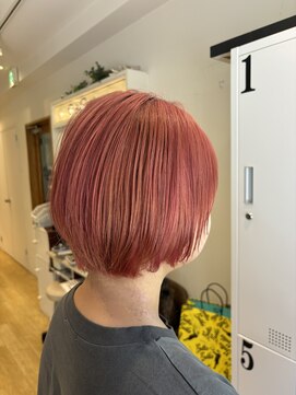 エイト新宿店(EIGHT shinjuku) ピンクショートボブ