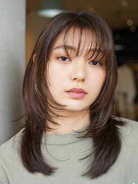 ワン 川崎(ONE) オリーブベージュ/ウェットヘア /レイヤーカット/川崎