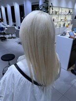 ステア ケース(stair case)&nbsp;複雑履歴も対応！ムラ修正ホワイトブロンド