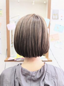 トップヒール(Top heel)の写真/白髪を気にせずカラーを楽しめる！人気の白髪ぼかしハイライトで大人女性ならではのお洒落をご提供します◎