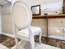 あっ!染めなくちゃ。 妙典店の雰囲気（コンパクトな店内です♪）