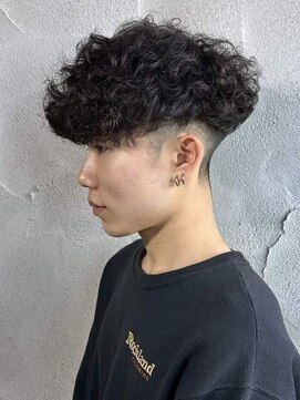 ニアウ 高崎店(Niau) MEN’S HAIR/サーフカール/刈り上げセンターパート/群馬高崎