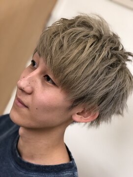 カラーで目立つ ふんわりマッシュ L メンズヘアサロン トーキョー Men S Hair Salon Tokyo のヘアカタログ ホットペッパービューティー