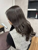 マウ(mau) マットな艶髪　ロングヘア