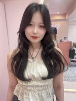 ボタン シブヤ(VOTAN SHIBUYA)&nbsp;アッシュ/グレージュ/韓国ヘア/渋谷/レイヤー/顔まわり