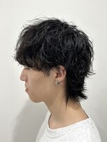 ヒュイル バイ ニアウ(Hwyl by Niau) シャドウパーマメンズマッシュウルフ波巻きスパイラルパーマ