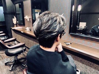 アムールヘアーの写真/素早く丁寧に最後まで仕上げていくのでお待たせすることはありません！早くお客様のなりたいに仕上げます。