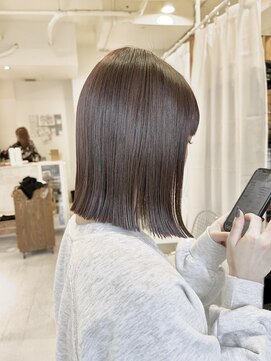 ネオリーブウリ 二子玉川店(Neolive uri) 黒髪ボブルフネビージュ小顔ワンレン[二子玉川]