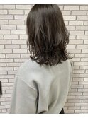 くびれミディ×ダークブラウン×ワンカールスタイル