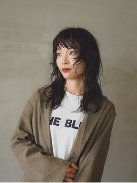 オルティ(OLTI) 《OLTI》ブラックミディアムパーマスタイル