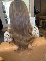 プリュム(Plume)&nbsp;大人可愛いシースルーバングくせ毛風小顔カラー♪20代30代40代