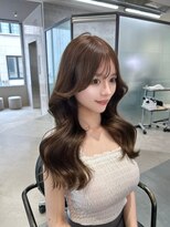 リリー(Lilley)&nbsp;天神/博多/韓国ヘア/ヨシンモリ/レイヤーカット