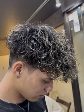 ライズ 新小岩店(RISE) スペインカール/金メッシュ/スペインカールメッシュ