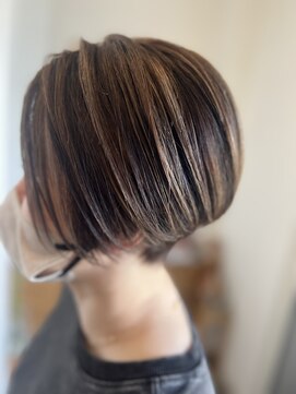 オルガノヘアーギャラリー(OLGANO HAIR GALLERY) クールな前下がりショート
