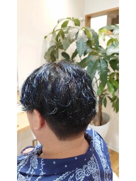 ジーナ(ZINA) ブルーハイライトパーマ