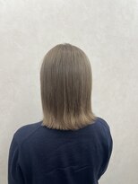 クム 横浜(qumu)&nbsp;【qumu saki】ミルクティーベージュ×切りっぱなしロブ