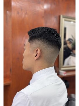 ロマンズヘッド(浪漫頭髪 ROMAN’S HEAD) スキンフェード