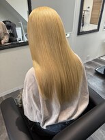 アルトラ(ALTLA)&nbsp;抜きっぱなしブロンド/髪質改善