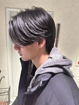 キートス(Kiitos) 【大阪/梅田/毛流れセンターパート】牛尾 剛