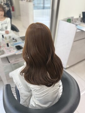 フォルテ ティアラ 横浜店(FORTE TIARA) とろけるツヤ＆柔らかさ☆上品モカブラウンの巻き髪ミディアム