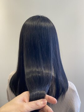 ラコラ(LAKOLA) ミネコラストレートヘアー