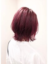 メーヴェ(Mowen) mowen 南堀江　カシスピンク×外はねボブ　レイヤーショート