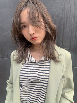 ビューオオサカ(VIEW OSAKA) レイヤースタイル☆くびれミディアム！！似合わせ前髪