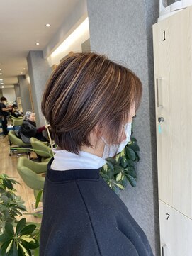 ブロッサム 東中野店 20代30代40代ハイライトブリーチなし大人ボブ前下がり立体感