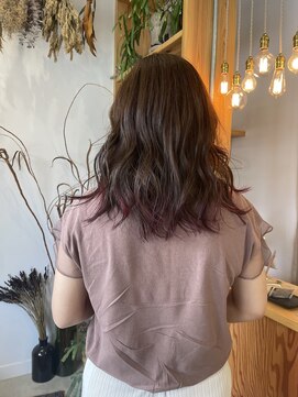 イング(ing) beige×cassis red