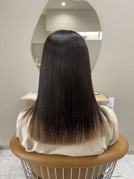 シカ 神戸三宮元町店(Cica) 縮毛矯正 髪質改善 三宮 神戸美容室 ストレート 癖毛 艶髪 元町