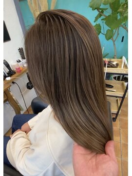 ラッフィスリール(Raffee Sourire) エアータッチハイライトカラー